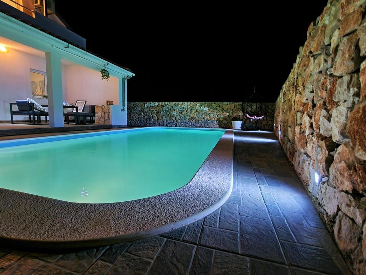 Anas Lagoon Holiday House With Pool At Azure Beach Мали Дървеник Екстериор снимка