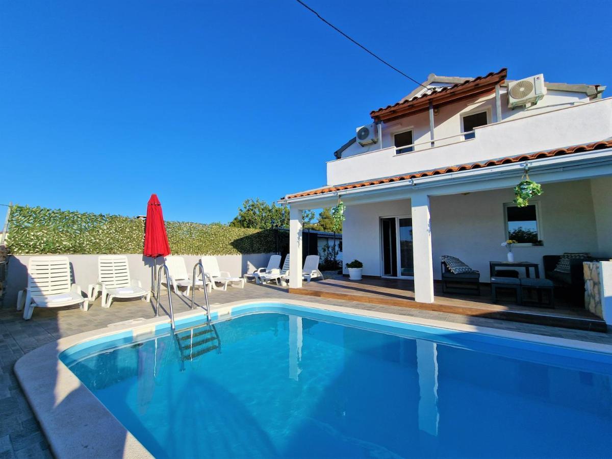 Anas Lagoon Holiday House With Pool At Azure Beach Мали Дървеник Екстериор снимка